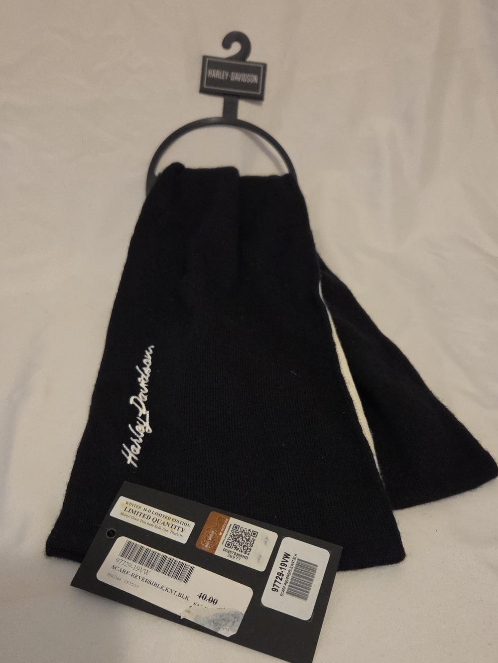 Harley-Davidson Revetsible Black Knit Scarf with White Script Logo